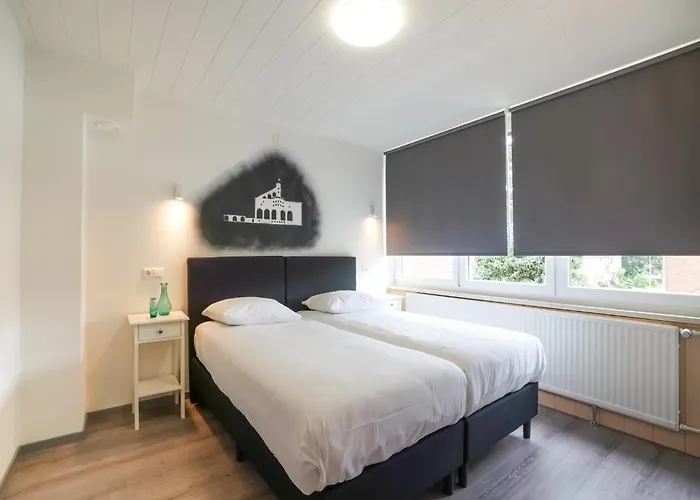 With Garden, Limburg بيت للعطل