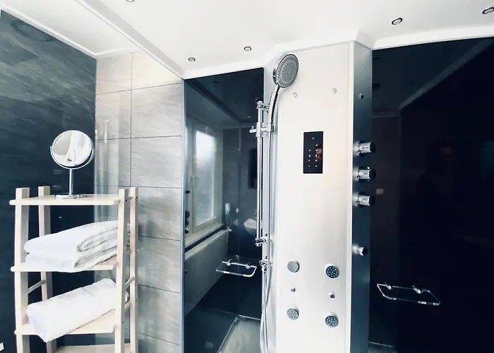 With Garden, Limburg Casa de Férias